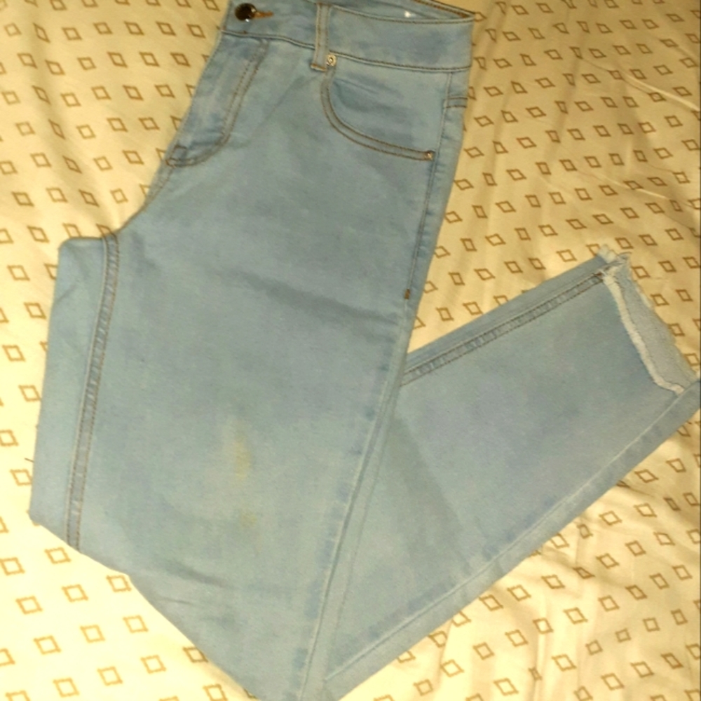 Fashion nova distressed ankle mid rise light Jeans